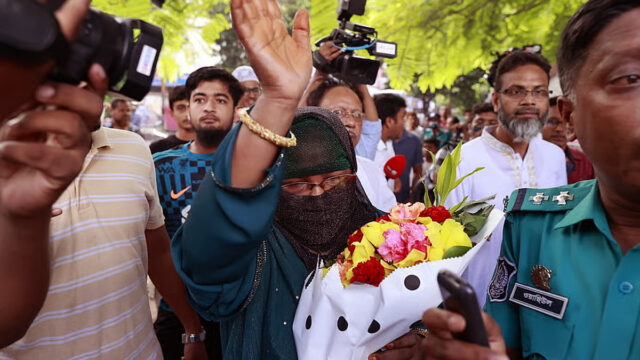 Police Turn Back 1 Person