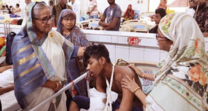 শেখ হাসিনা হাসপাতালে ‘কোন চিকিৎসা, কোন মুক্তি’ না দেওয়ার নির্দেশ দিয়েছেন, ইমরানকে শোনা গেছে