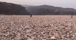 পাথর লুট তদন্ত প্রতিবেদনে ১০টি সুপারিশ; জড়িতদের নাম উঠে এসেছে Stone looting investigation report makes 10