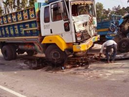 Tangail road crash kills 3