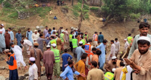 পাকিস্তানে বর্ষায় মৃতের সংখ্যা ৩২০ ছাড়িয়েছে flashflood in Salarzai Tehsil of Pakistan's