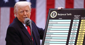 পারস্পরিক শুল্ক: এই মাসেই যুক্তরাষ্ট্রের সাথে বাণিজ্য চুক্তি হতে পারে