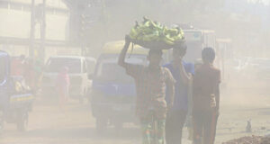 বায়ু দূষণ: ঢাকা শহর বিশ্বব্যাপী দ্বিতীয় স্থানে, সুরক্ষার জন্য কী করবেন