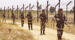 সাতক্ষীরা সীমান্তে ১০ বাংলাদেশিকে হস্তান্তর করা হয়েছে