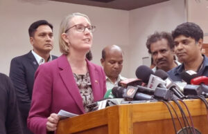 সিইসি এবং যুক্তরাজ্যের হাইকমিশনারের বৈঠক: অবাধ ও সুষ্ঠু নির্বাচনের জন্য সমর্থনের আশ্বাস যুক্তরাজ্যের