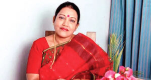 শহীদ মিনারে শেষ শ্রদ্ধাঞ্জলির পর কুষ্টিয়ায় সমাহিত করা হবে ফরিদা পারভীনকে