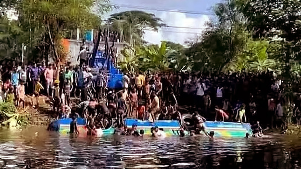 Five Killed As Passenger Bus Plunges