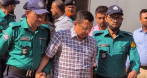 ডিবির হারুনকে সমন্বয়কারীদের আটক করার দায়িত্ব দেওয়া হয়েছিল।