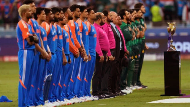 Handshakes Before India Final