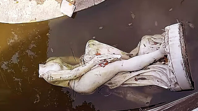 Statues, Sculptures Damaged