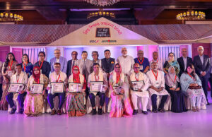 10 জন শিক্ষক প্রিয় শিখখোক পুরস্কার পেয়েছেন