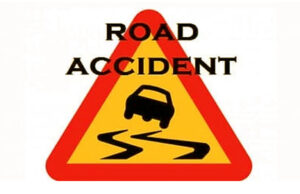 পাবনায় সড়ক দুর্ঘটনায় ২ স্কুল শিক্ষার্থীসহ ৩ জন নিহত হয়েছেন।