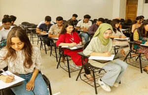 ৪৯তম বিএসসি (বিশেষ) পরীক্ষা: ত্রুটিপূর্ণ প্রশ্নপত্রটি কে সংকলন করেছিলেন?