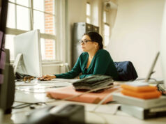 চাকরির পাশাপাশি আয় বাড়ানোর ৫টি উপায়