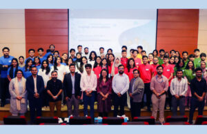 āĻāĻā§āĻāĻā§āϰāĻžāĻŽ āĻŦāĻŋāĻļā§āĻŦāĻŦāĻŋāĻĻā§āϝāĻžāϞāϝāĻŧā§āϰ ā§Žā§Ļ āĻāύ āĻļāĻŋāĻā§āώāĻžāϰā§āĻĨā§ āĻā§āĻāϞ āĻĨā§āĻā§ āĻāĻāĻ āĻĒā§āϰāĻļāĻŋāĻā§āώāĻŖ āĻā§āϰāĻšāĻŖ āĻāϰā§āĻā§āύ