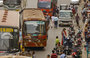 ঢাকায় ৪.৫ ঘন্টার বাস যাত্রা: কুড়িল থেকে সদরঘাট থেকে মিরপুর