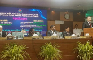 কোনও চাপের কাছে নতি স্বীকার না করে দায়িত্ব পালনের জন্য ইউএনওদের প্রতি সিইসির আহ্বান