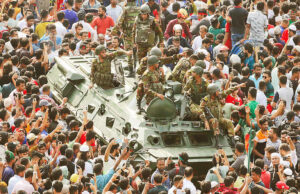 সরকার ও সেনাবাহিনী: গণতান্ত্রিক উত্তরণ এবং ন্যায়বিচারকে বাধাগ্রস্ত করা উচিত নয়