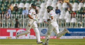 দক্ষিণ আফ্রিকার দ্বিতীয় টেস্টে মধ্যাহ্নভোজে পাকিস্তান ৯৫-১