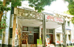 RUCSU: আগে গান-স্লোগানের মাধ্যমে প্রচারণা, এখন ফেসবুক-মোবাইল ফোনের মাধ্যমে