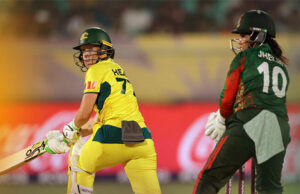 মহিলা বিশ্বকাপ: বাংলাদেশকে হারিয়ে সেমিফাইনালে অস্ট্রেলিয়া