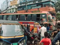 মাদারীপুরে ঢাকা-বরিশাল মহাসড়ক অবরোধ, ৪ ঘণ্টা পর যান চলাচল শুরু হয়েছে