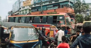 মাদারীপুরে ঢাকা-বরিশাল মহাসড়ক অবরোধ, ৪ ঘণ্টা পর যান চলাচল শুরু হয়েছে