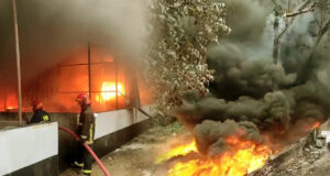 গাজীপুরের কয়েল কারখানায় আগুন লেগেছে।