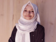 খাগড়াছড়িতে ফ্রিল্যান্সিং থেকে মাসে ১,০০,০০০ টাকা আয় করছে মেয়েটি