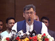 বিএনপি ক্ষমতায় গেলে সংবিধানে ‘সর্বশক্তিমান আল্লাহর প্রতি পূর্ণ আস্থা ও বিশ্বাস’ পুনঃস্থাপিত হবে: সালাহউদ্দিন আহমেদ