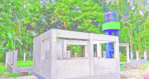 ময়মনসিংহের ফুলপুর: সচিবের পারিবারিক কবরস্থানের উন্নয়নে সরকারি তহবিল ব্যবহার করা হয়েছে