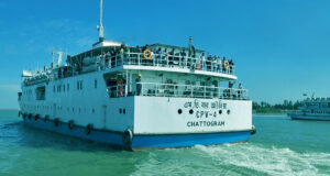 দুই দিনে সেন্ট মার্টিন দ্বীপে যেতে পারেনি কোনও পর্যটক, কক্সবাজার থেকে জাহাজ চলাচল অনিশ্চিত