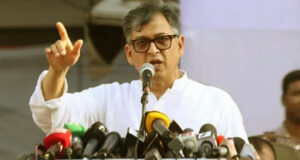 গণভোট আইন প্রণয়ন বা সংবিধান সংশোধন করতে পারে না: সালাহউদ্দিন আহমেদ