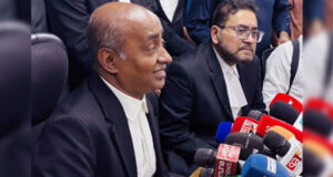 তত্ত্বাবধায়ক সরকার পুনর্বহাল করলে বাংলাদেশ আবার গণতন্ত্রের মহাসড়কে ফিরে আসবে: এজি