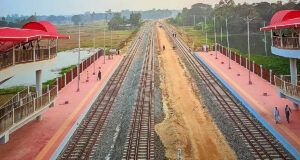 সাতকানিয়ায় রেললাইনে গাছ ফেলে নাশকতার চেষ্টা