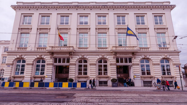 Fighting Disinformation