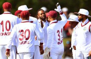 নিউজিল্যান্ড ২৩১/৯, ‘পুরাতন’ ওয়েস্ট ইন্ডিজ পেস-বান্ধব উইকেট ব্যবহার করছে