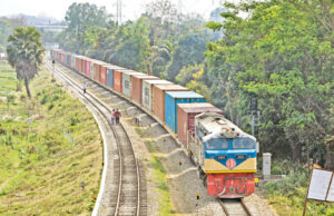২০ ডিসেম্বর থেকে ঢাকা-চট্টগ্রামসহ আরও ৫টি রুটে ট্রেনের ভাড়া বাড়বে