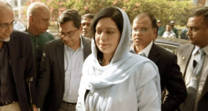 খালেদা জিয়াকে দেখতে হাসপাতালে জুবাইদা রহমান